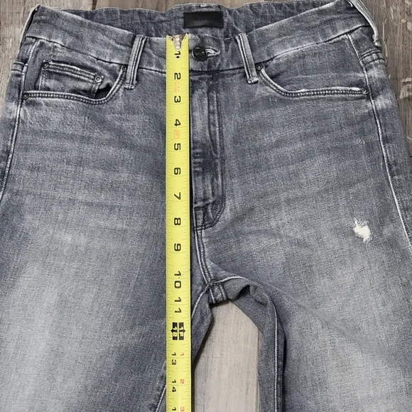 Mother High Waisted Looker Ankle Nick Fray Jeans - Picture 8 of 16